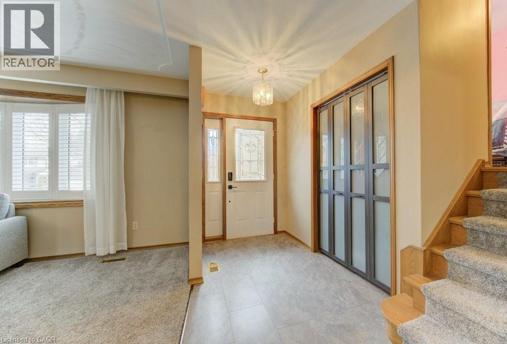 612 Green Meadow Crescent, Waterloo, Ontario  N2V 1E2 - Photo 4 - 40812372