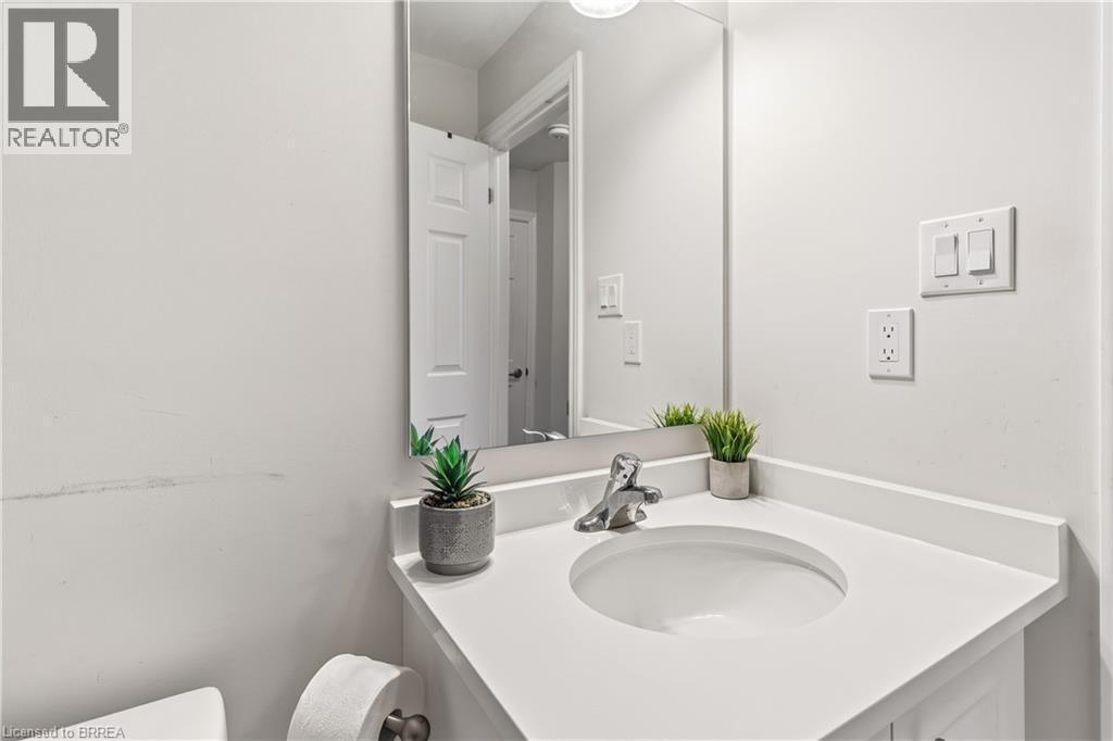 677 Park Road N Unit# 141, Brantford, Ontario  N3R 0C2 - Photo 39 - 40812802