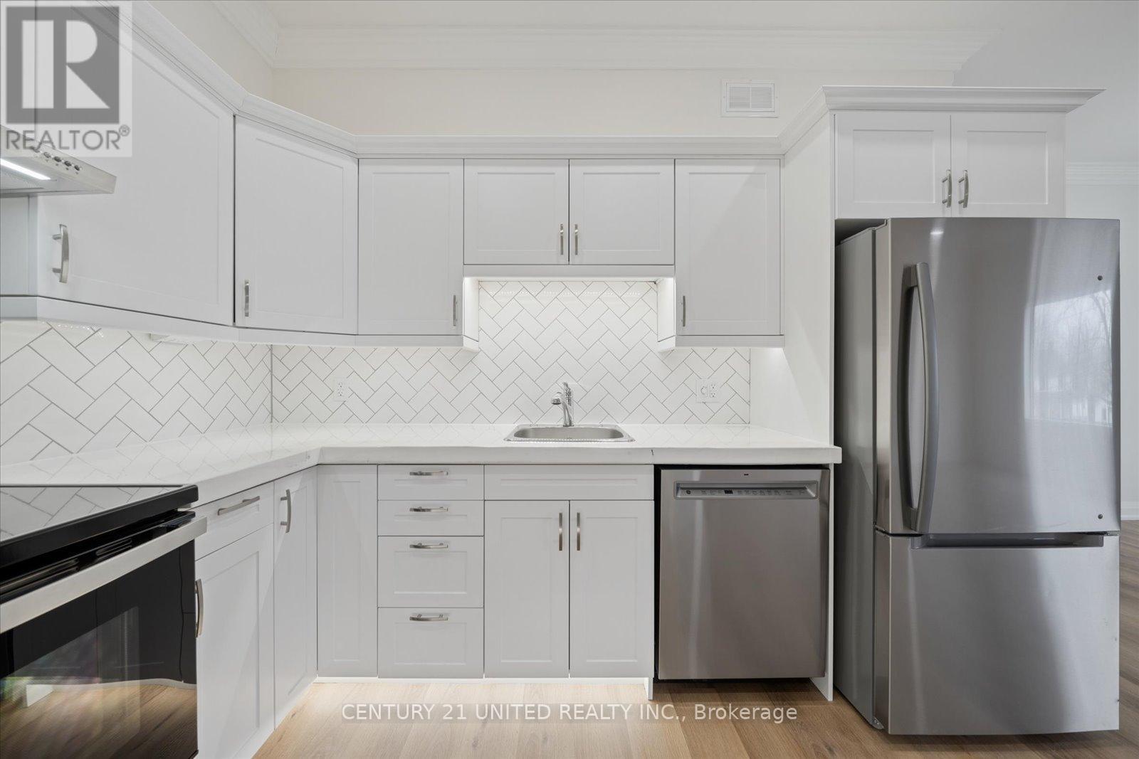 202 - 1027 Willcox Street, Selwyn, Ontario  K0L 1H0 - Photo 14 - X12890580