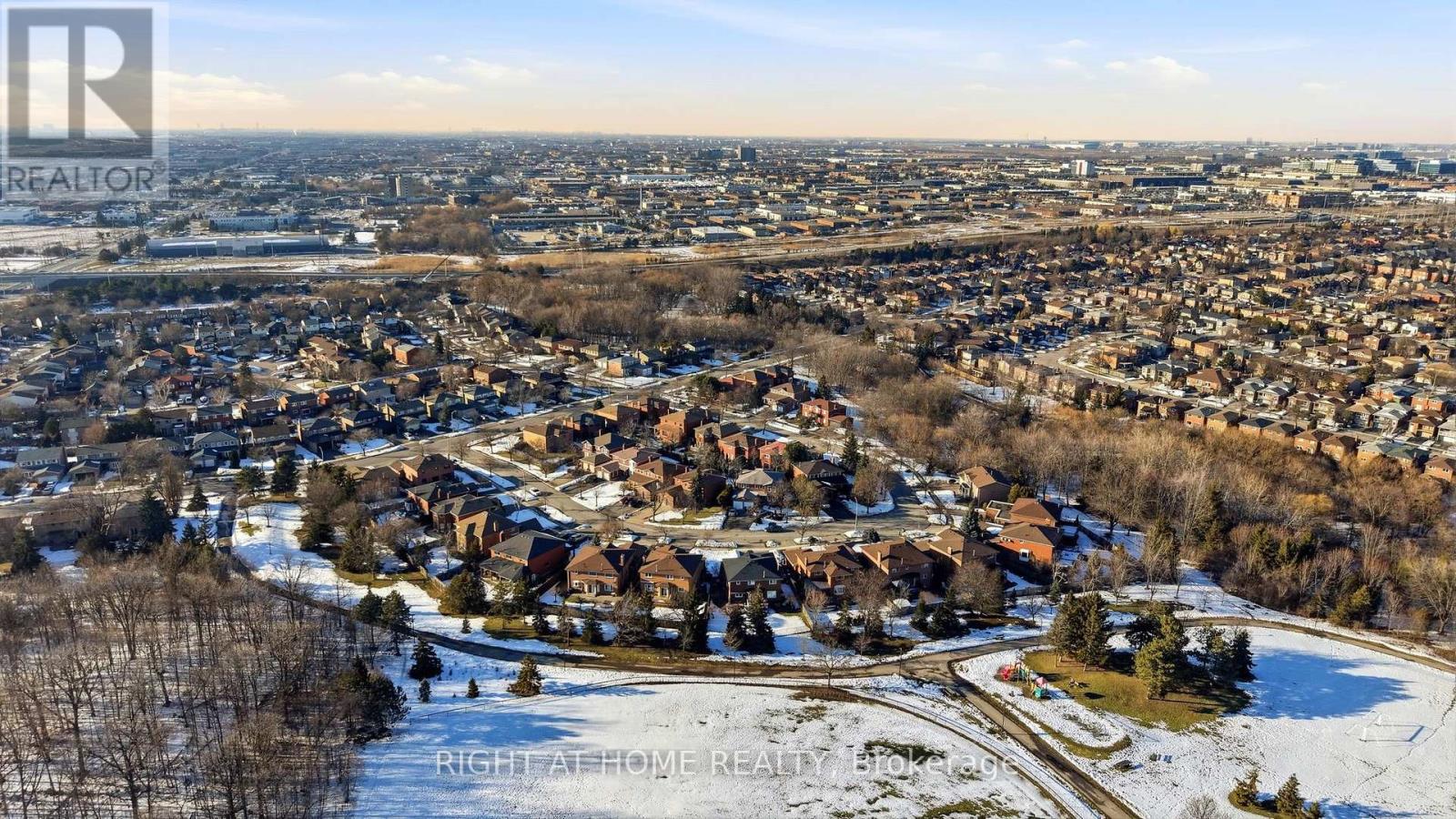 4219 Preston Trail, Mississauga, Ontario  L4W 4R7 - Photo 44 - W12850310