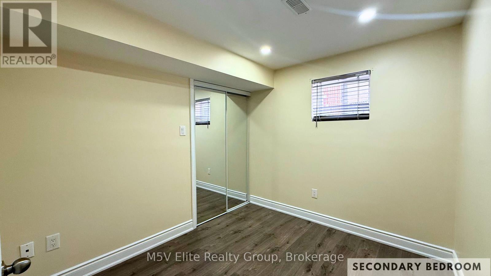 140 Queen Mary Drive, Brampton, Ontario  L7A 2R5 - Photo 8 - W12886302