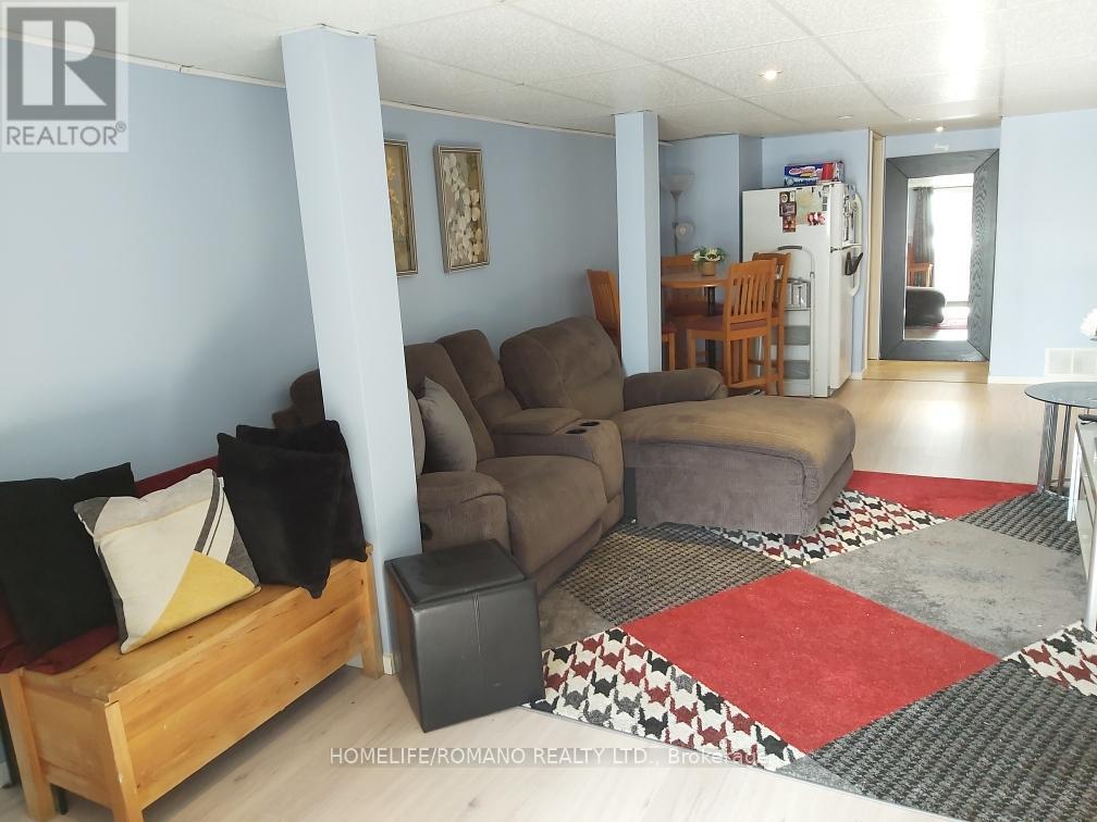 15 Pleasure Street, Kawartha Lakes, Ontario  K0M 1G0 - Photo 26 - X12884276