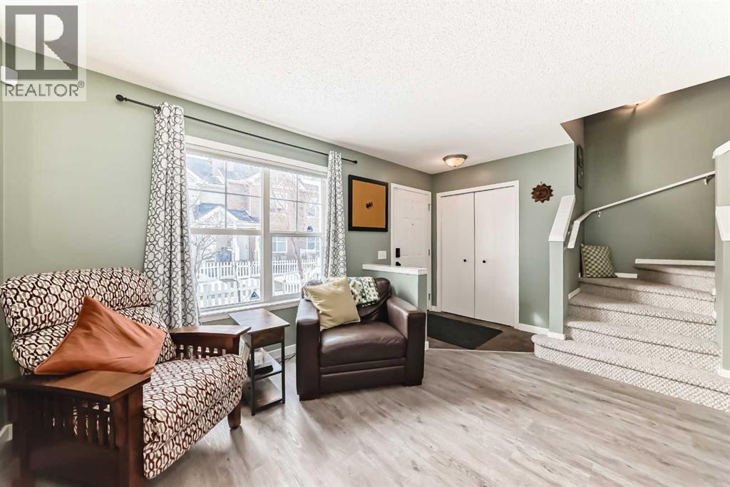 389 Elgin Gardens Se, Calgary, Alberta  T2Z 4T8 - Photo 11 - A2289271