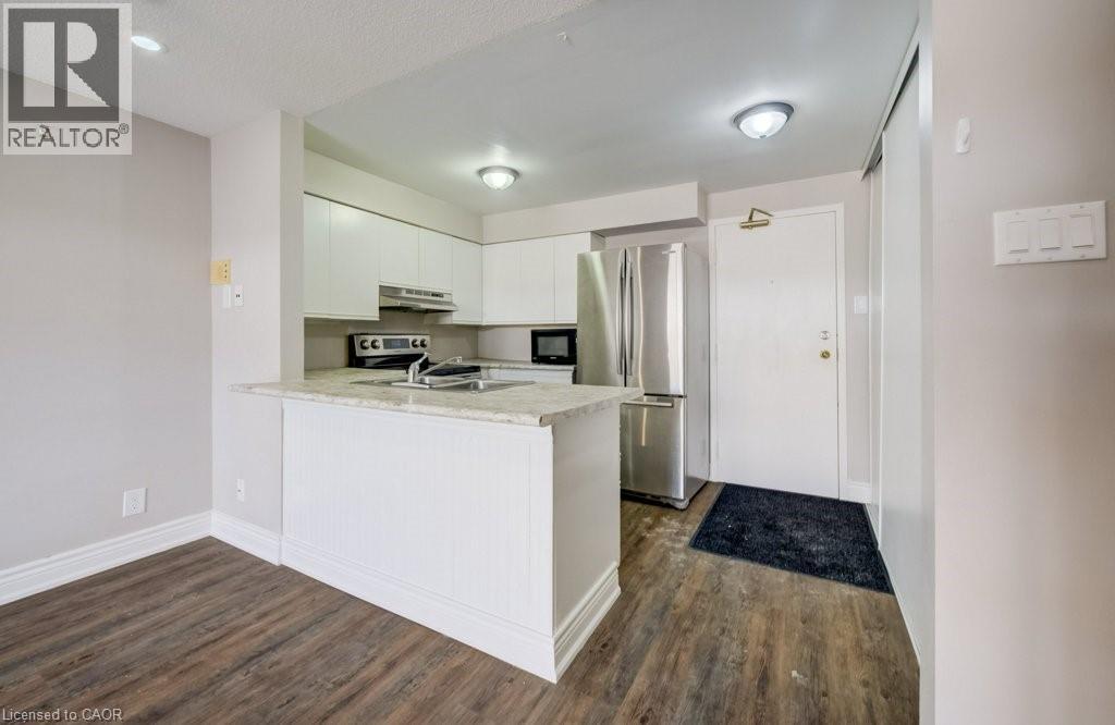 41 Valleyview Road Unit# 35, Kitchener, Ontario  N2E 3H9 - Photo 4 - 40812606