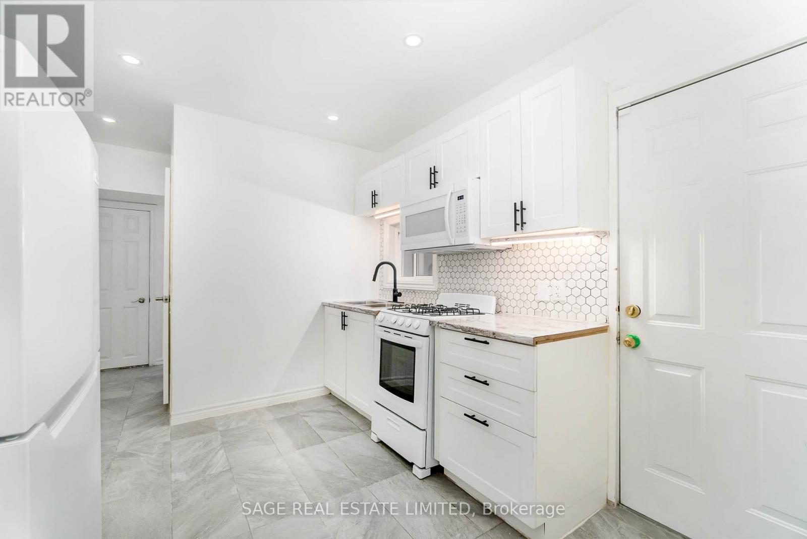 Main - 93 Jersey Avenue, Toronto (Palmerston-Little Italy), Ontario  M6G 3A5 - Photo 3 - C12890684