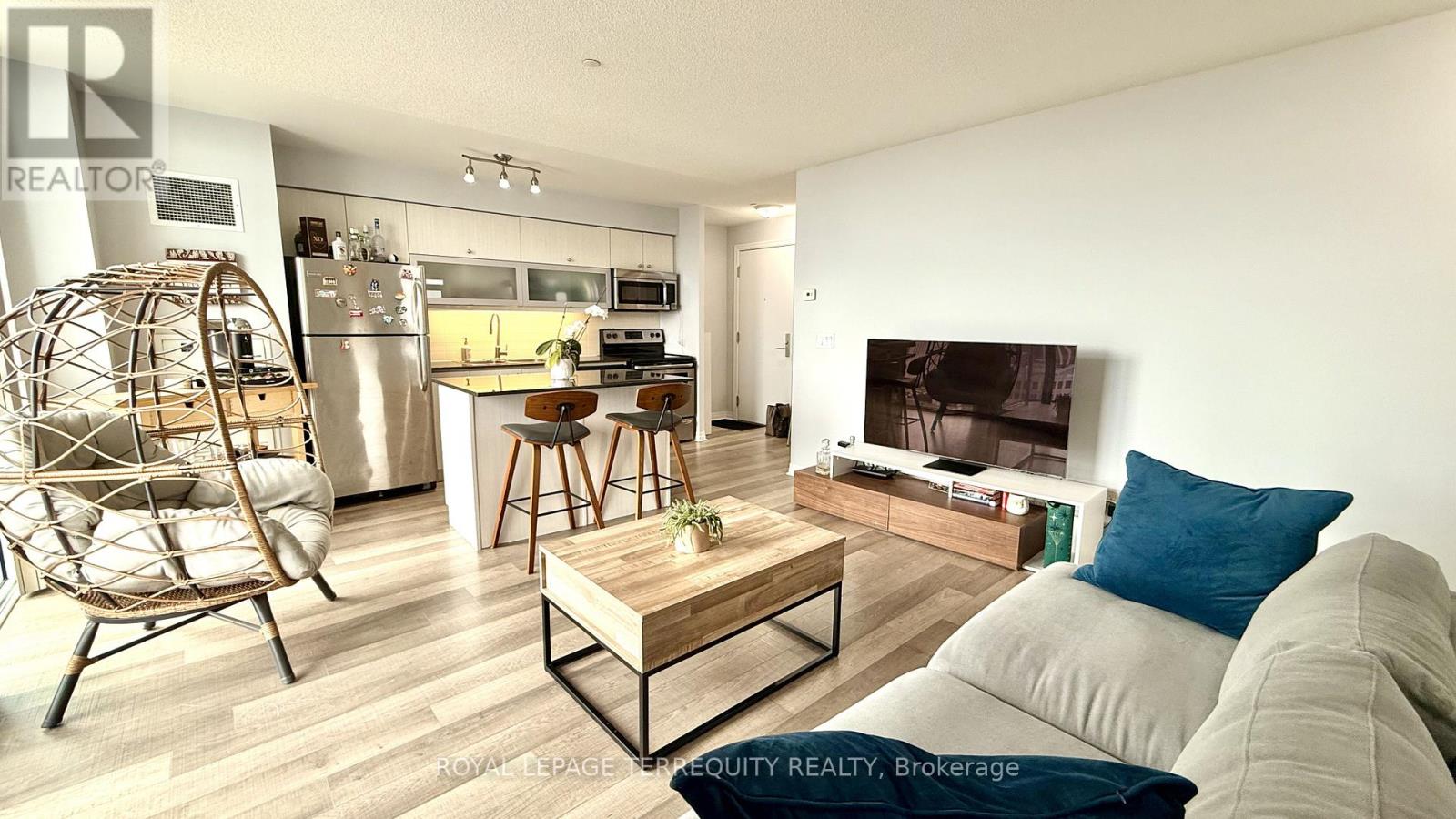 1109 - 275 Yorkland Boulevard, Toronto (Henry Farm), Ontario  M2J 0B4 - Photo 3 - C12890694