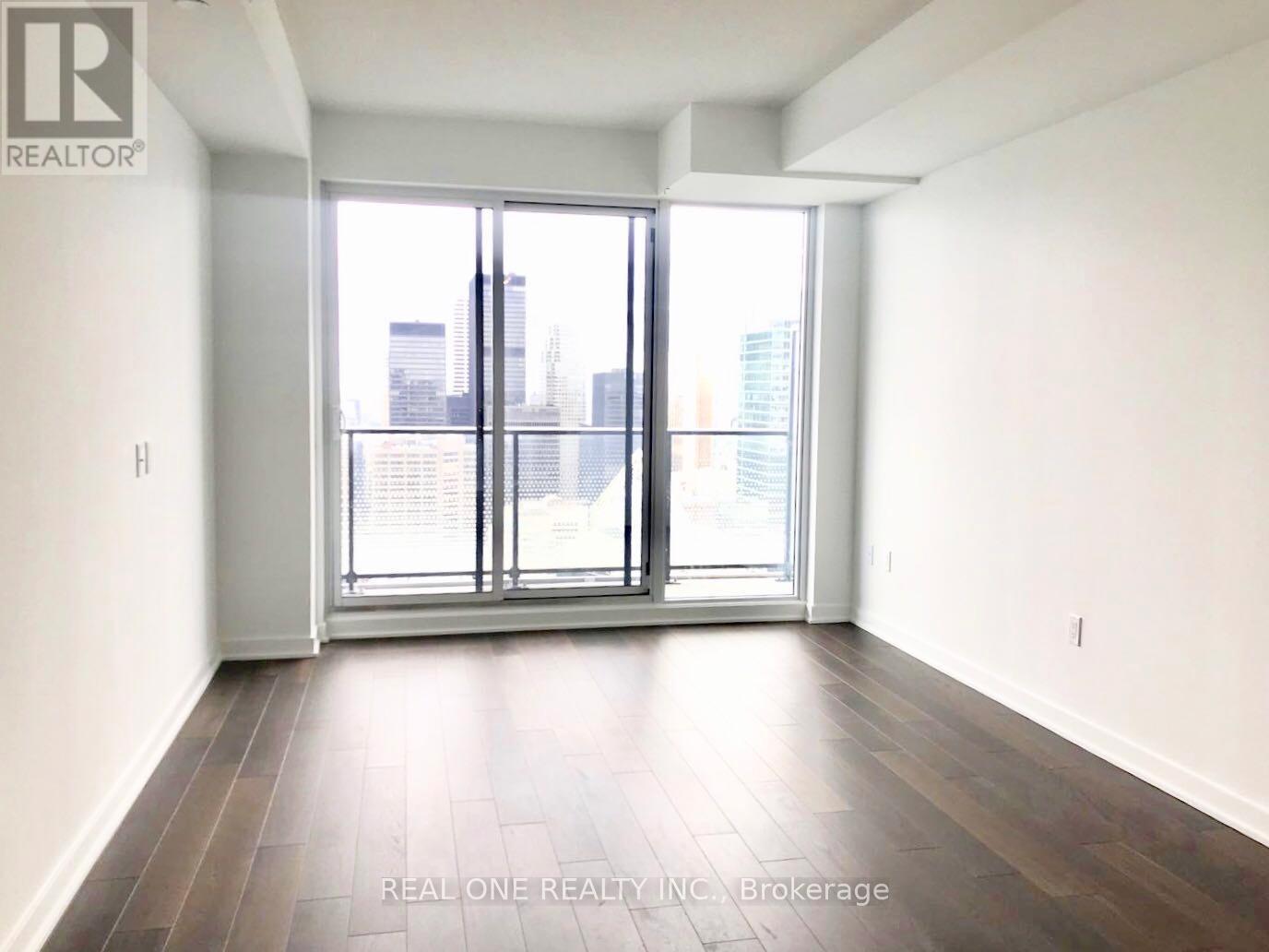 5207 - 125 Blue Jays Way, Toronto (Waterfront Communities), Ontario  M5V 0C4 - Photo 4 - C12890710