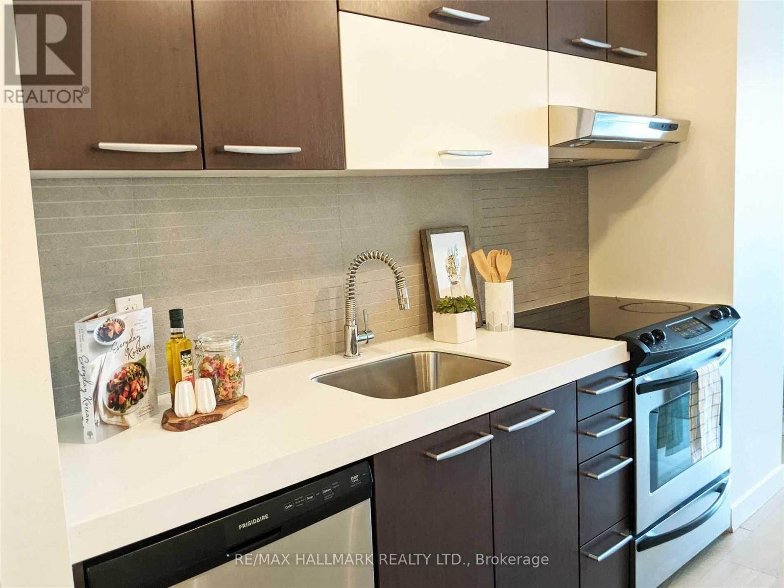 905 - 55 Stewart Street, Toronto (Waterfront Communities), Ontario  M5V 2V1 - Photo 12 - C12890756