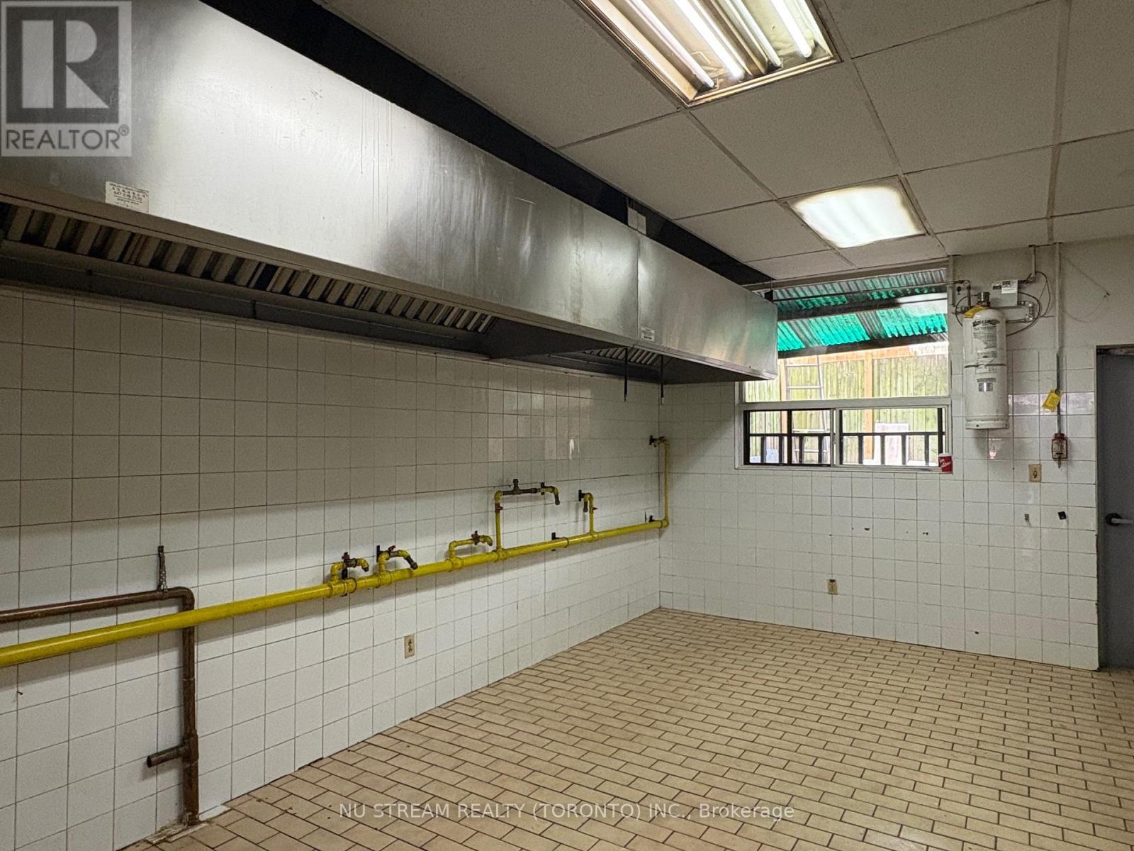 688 Gerrard Street, Toronto (North Riverdale), Ontario  M4M 1Y3 - Photo 5 - E12890690