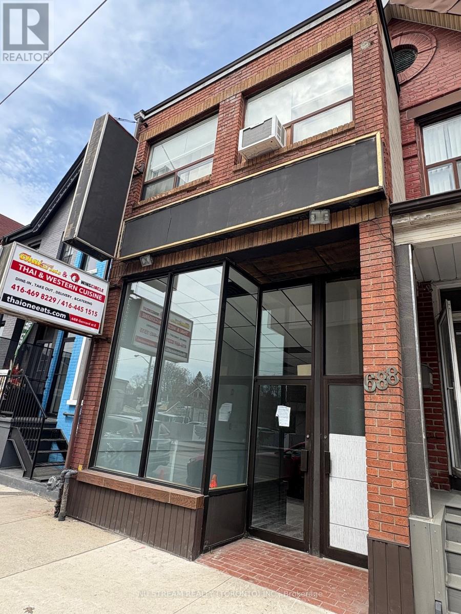 688 Gerrard Street E, Toronto, Ontario  M4M 1Y3 - Photo 2 - E12890696