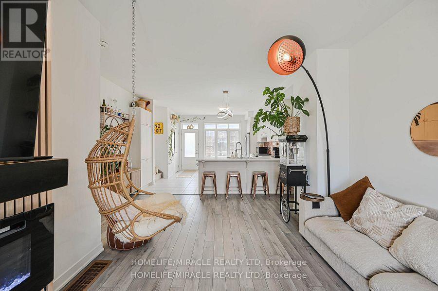 17 Selfridge Way, Whitby, Ontario  L1N 0N9 - Photo 12 - E12890726