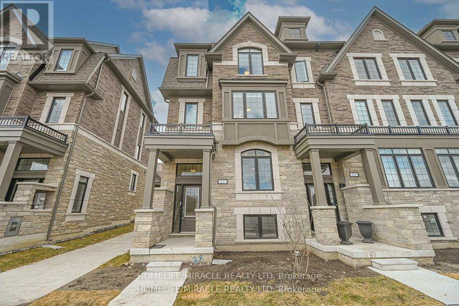 17 Selfridge Way, Whitby, Ontario  L1N 0N9 - Photo 2 - E12890726