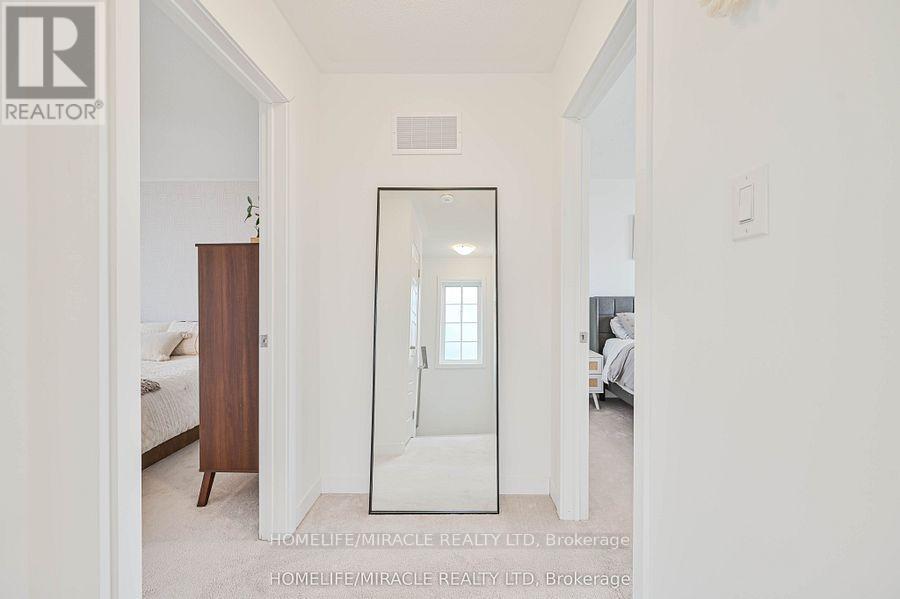 17 Selfridge Way, Whitby, Ontario  L1N 0N9 - Photo 31 - E12890726