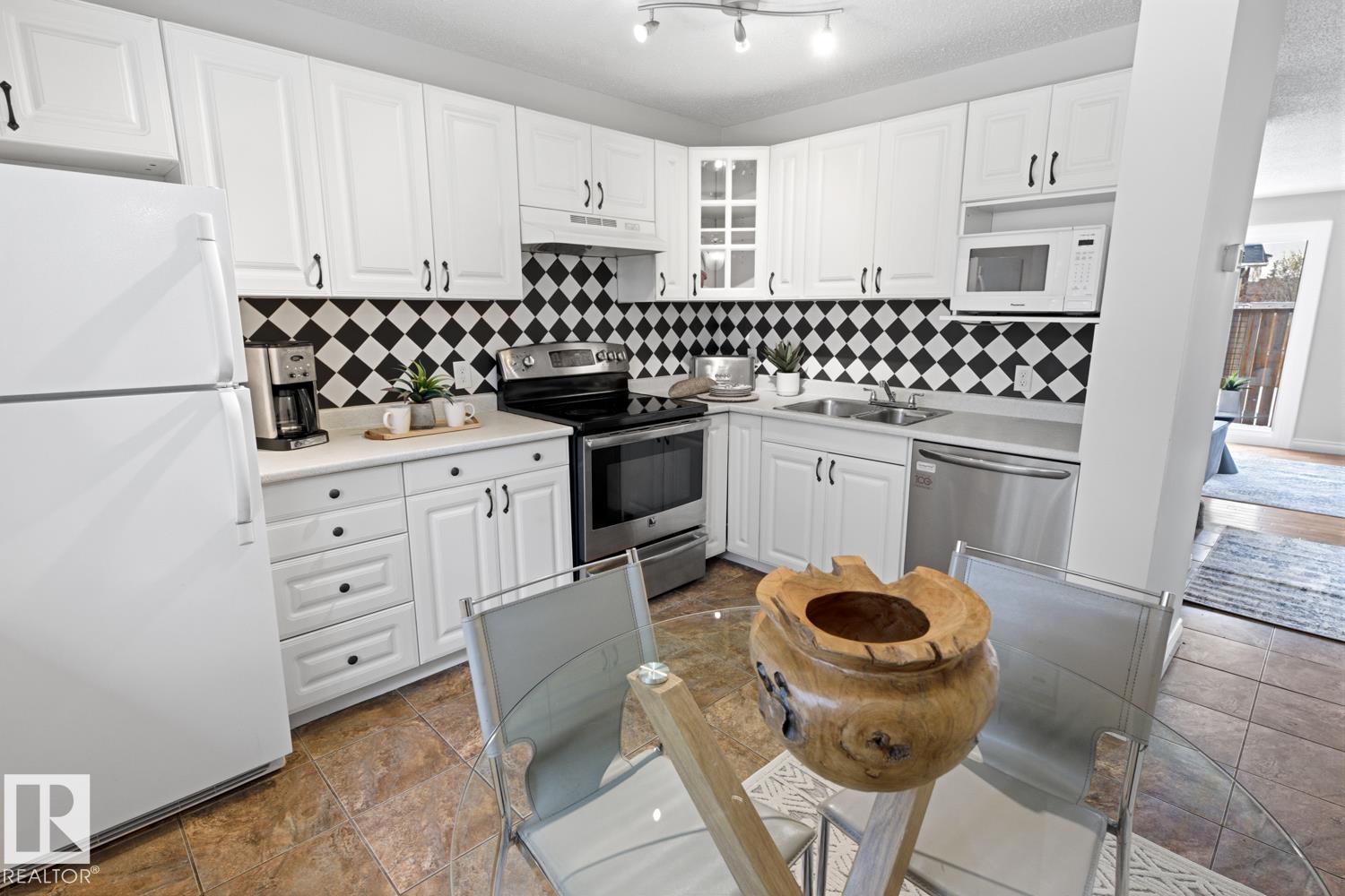 Unknown Address, ,     - Photo 2 - E4477767