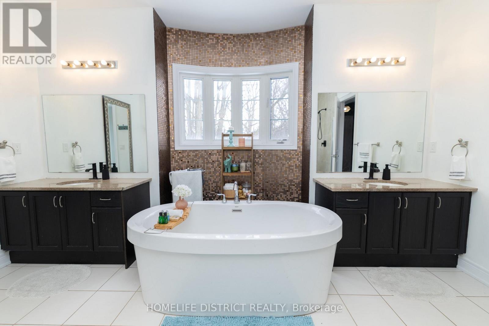 210 Cannes Avenue, Vaughan, Ontario  L4H 3X2 - Photo 32 - N12888244