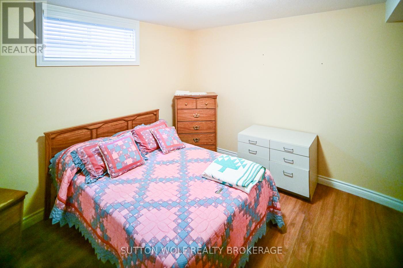 7 - 375 Scott Street E, Strathroy-Caradoc, Ontario  N7G 4G7 - Photo 29 - X12890736