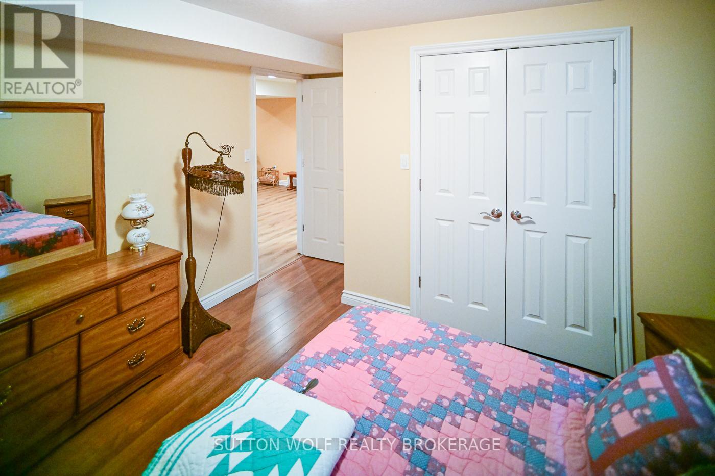 7 - 375 Scott Street E, Strathroy-Caradoc, Ontario  N7G 4G7 - Photo 31 - X12890736