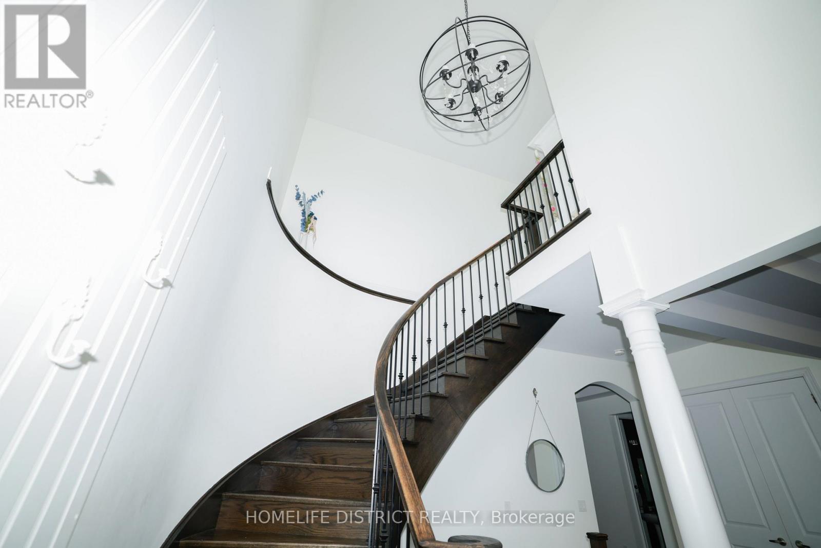 210 Cannes Avenue, Vaughan, Ontario  L4H 3X2 - Photo 20 - N12888244