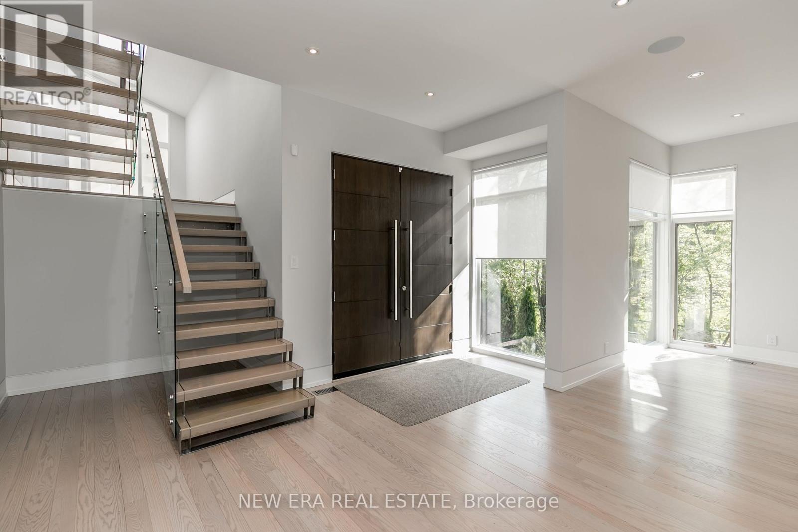 767 Cedarvale Drive, Innisfil, Ontario  L9S 4L2 - Photo 15 - N12890686