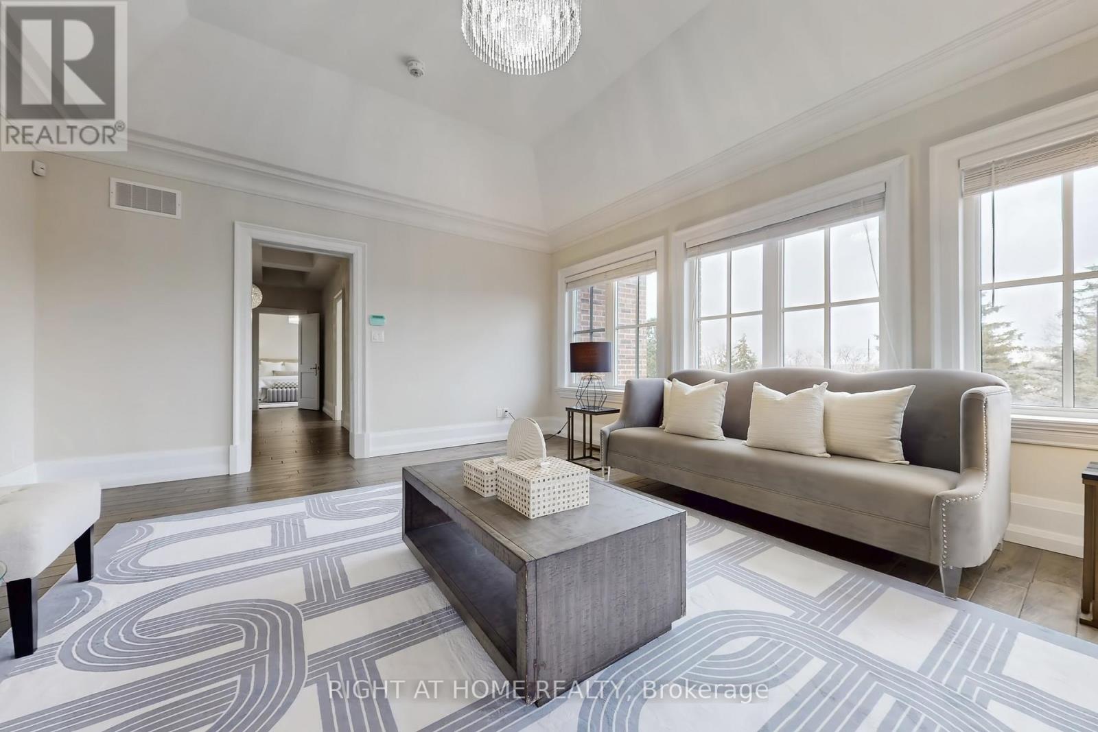 15 Davina Circle, Aurora (Aurora Estates), Ontario  L4G 0M2 - Photo 29 - N12890744