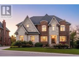 15 DAVINA CIRCLE, Aurora, Ontario