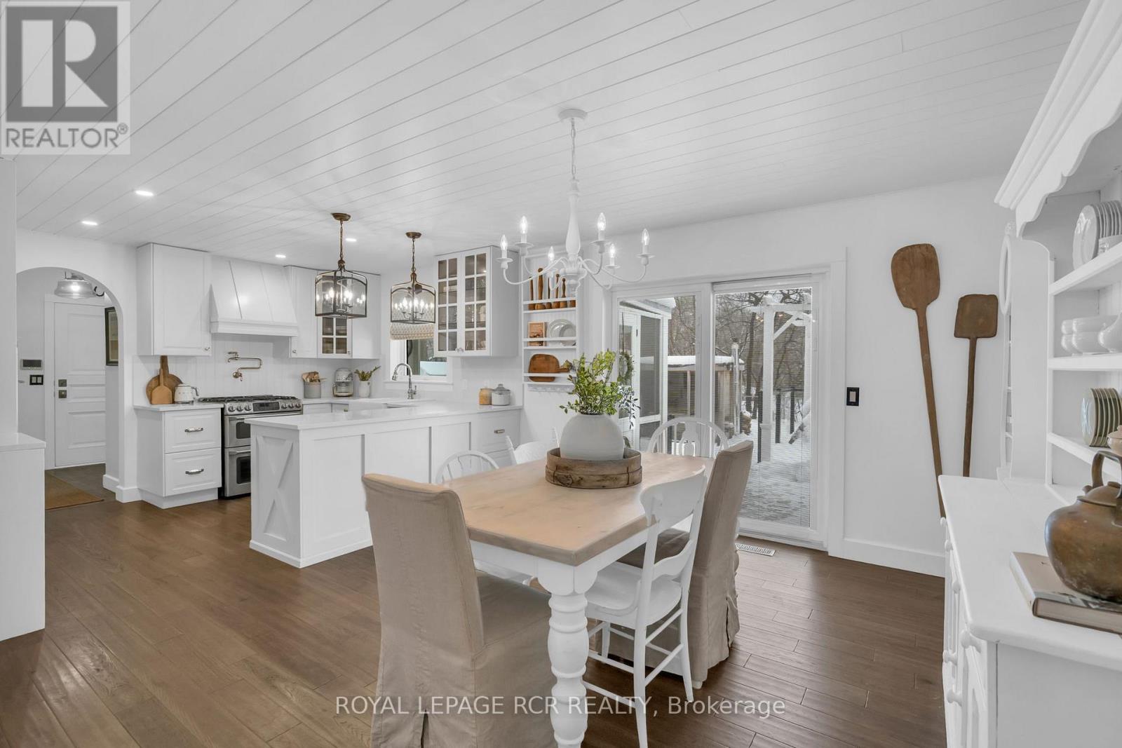 36 Marie Street, Georgina (Sutton & Jackson's Point), Ontario  L0E 1L0 - Photo 13 - N12890748