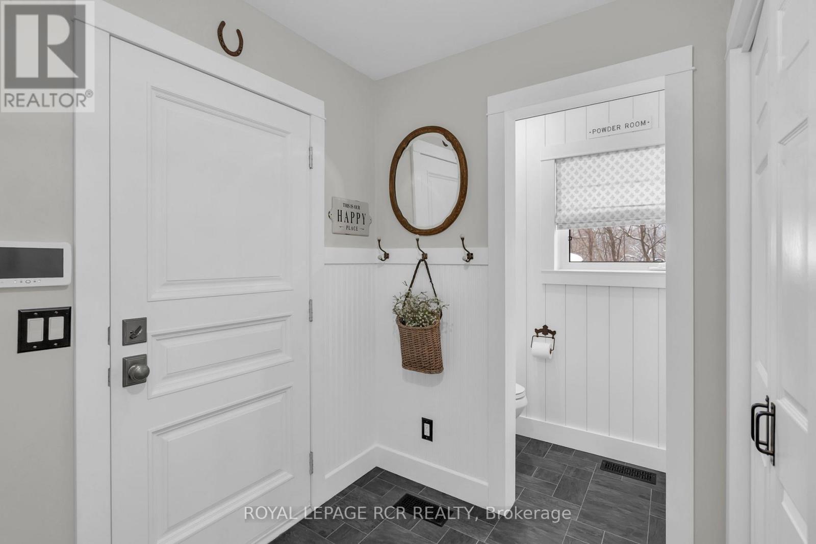 36 Marie Street, Georgina (Sutton & Jackson's Point), Ontario  L0E 1L0 - Photo 19 - N12890748