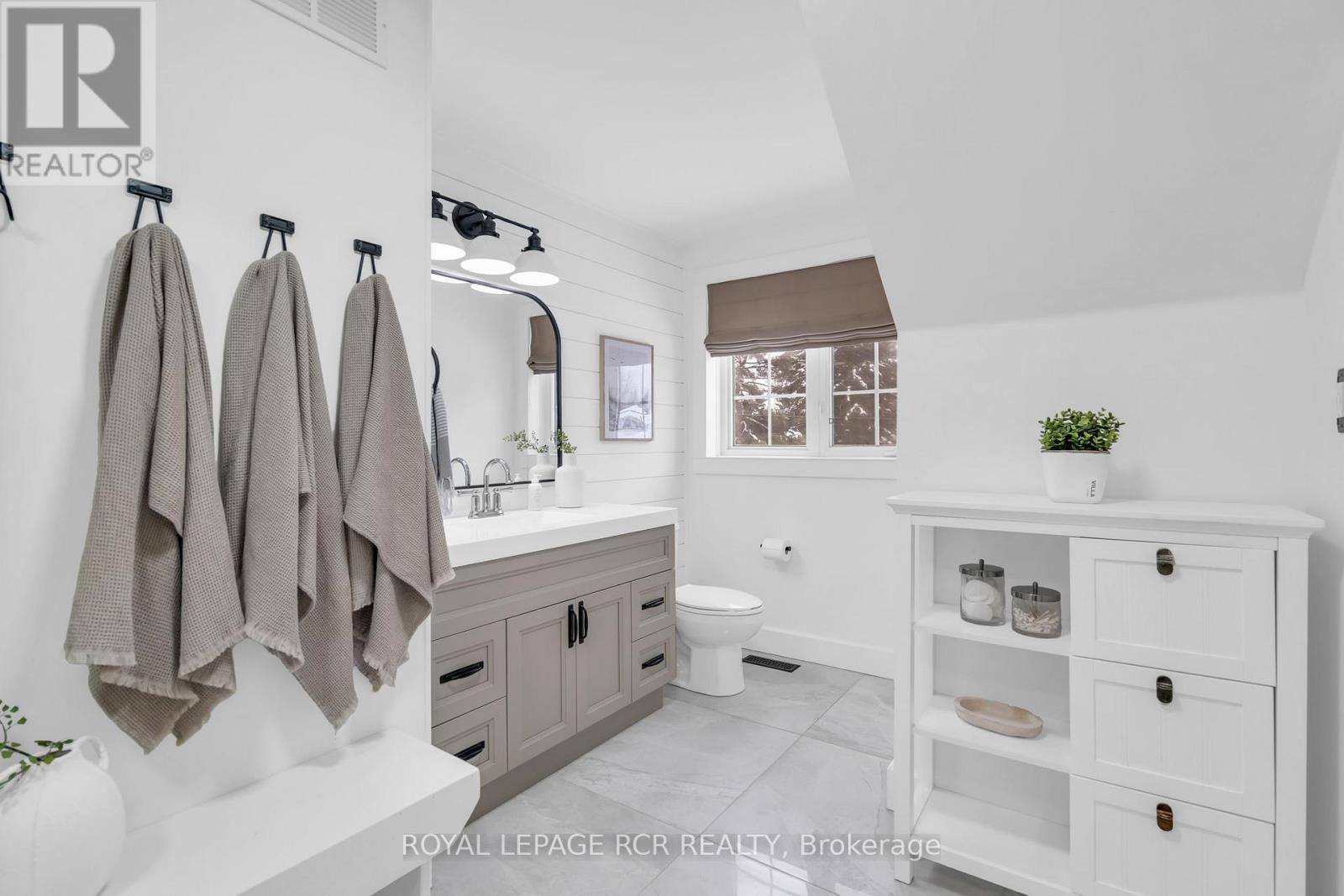 36 Marie Street, Georgina (Sutton & Jackson's Point), Ontario  L0E 1L0 - Photo 27 - N12890748