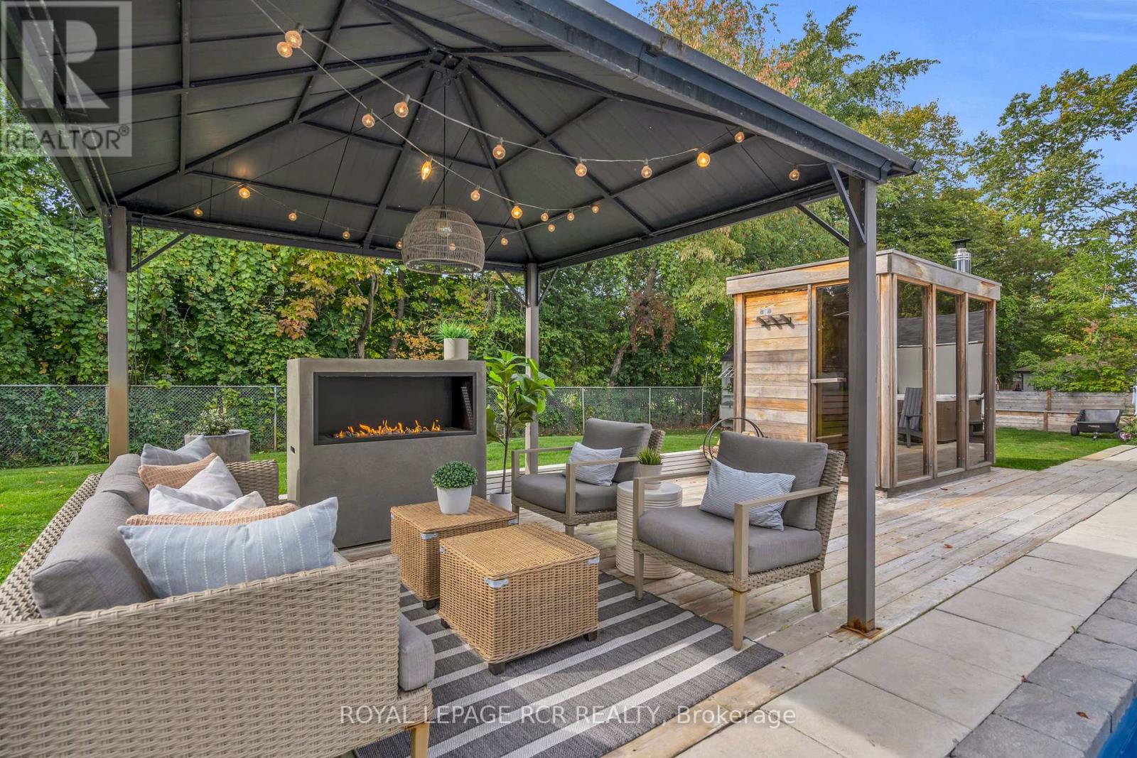 36 Marie Street, Georgina (Sutton & Jackson's Point), Ontario  L0E 1L0 - Photo 31 - N12890748