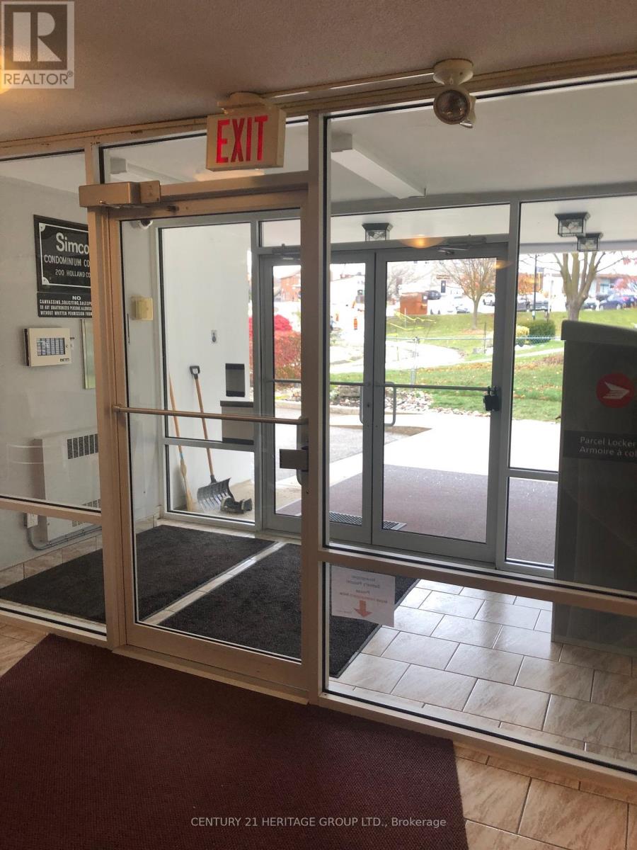 102 - 200 HOLLAND COURT, Bradford West Gwillimbury, Ontario