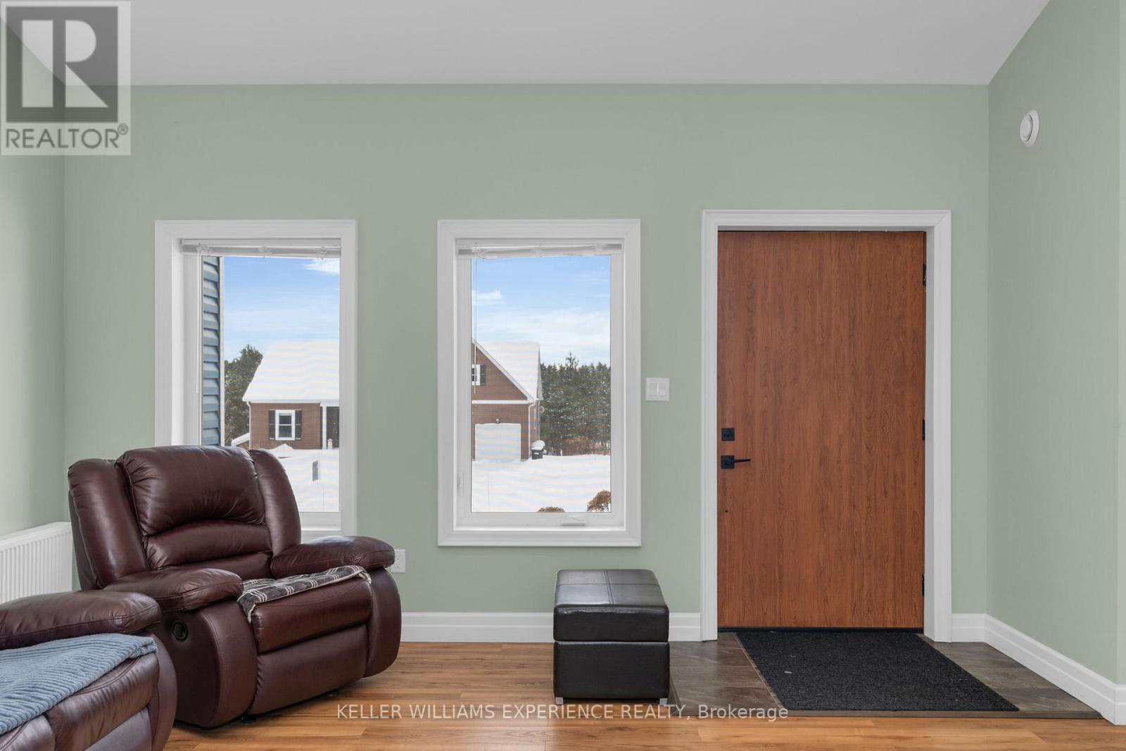 24 Rue Helene, Tiny (Lafontaine), Ontario  L9M 0H1 - Photo 2 - S12890738