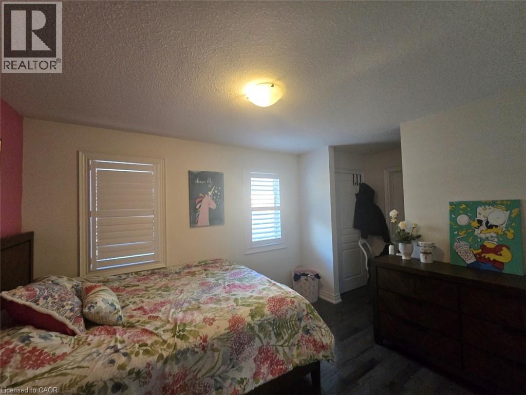 77 Eaglecrest Street, Kitchener, Ontario  N2K 4K1 - Photo 12 - 40792557