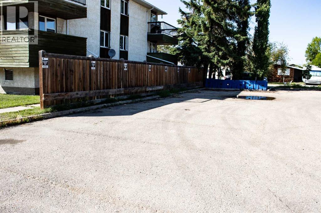 10508 100 Avenue, Grande Prairie, Alberta  T8V 0V9 - Photo 5 - A2281403