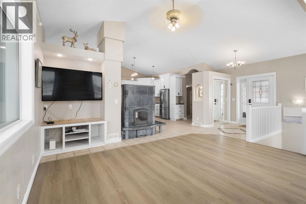 149 Sharp Hill Drive, Rural Rocky View County, Alberta  T4A 0P1 - Photo 5 - A2284437