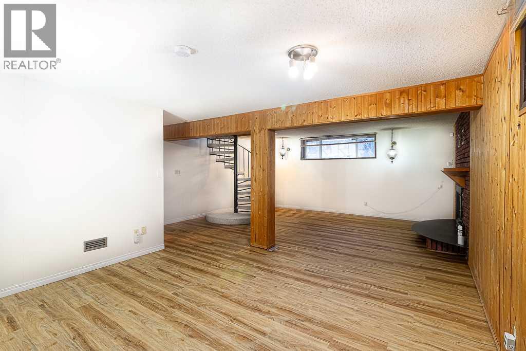 111 Christina Court, Fort Mcmurray, Alberta  T9K 1H3 - Photo 27 - A2266628