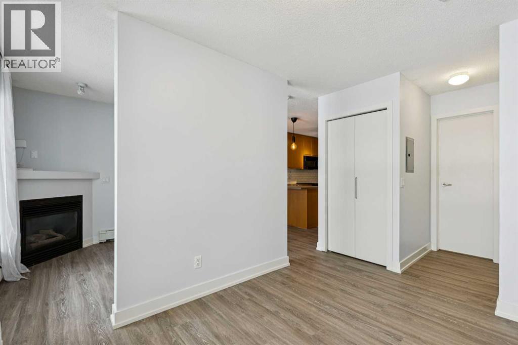 205, 35 Richard Court Sw, Calgary, Alberta  T3E 7N9 - Photo 13 - A2291360