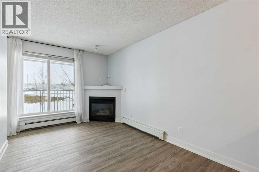 205, 35 Richard Court Sw, Calgary, Alberta  T3E 7N9 - Photo 7 - A2291360