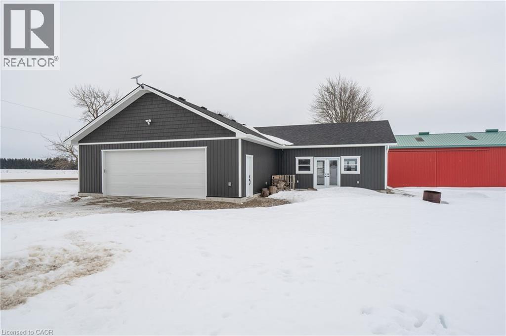 21575 Heritage Road, Thorndale, Ontario  N0M 2P0 - Photo 4 - 40807517