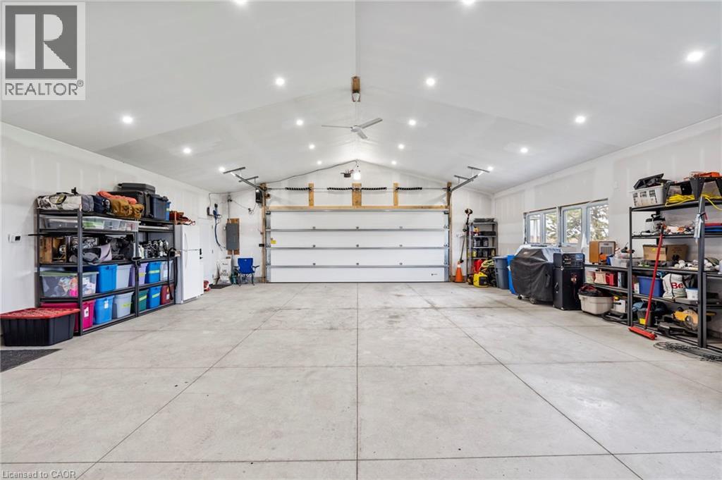 21575 Heritage Road, Thorndale, Ontario  N0M 2P0 - Photo 38 - 40807517