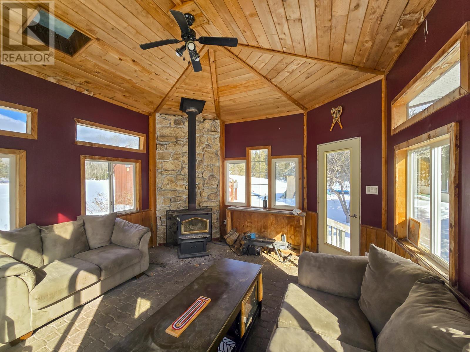 3162 Government Rd, Thunder Bay, Ontario  P7G 1V8 - Photo 38 - TB2600431