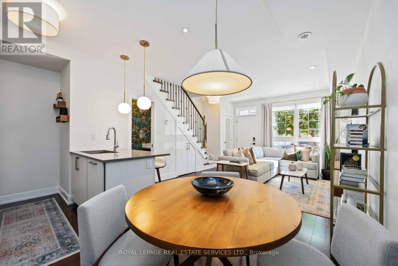 212 Brandon Avenue, Toronto, Ontario  M6H 0C5 - Photo 10 - W12890708