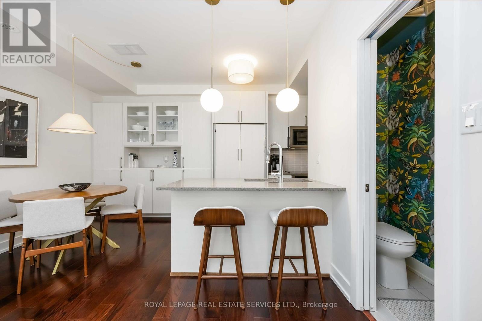 212 Brandon Avenue, Toronto, Ontario  M6H 0C5 - Photo 14 - W12890708