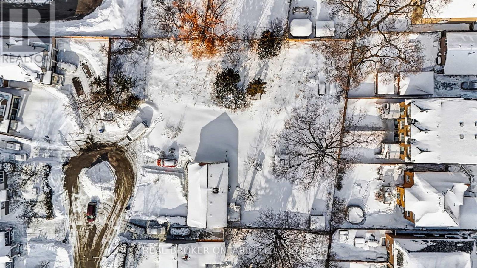 1069 Roosevelt Road, Mississauga, Ontario  L5G 3Y6 - Photo 30 - W12890760