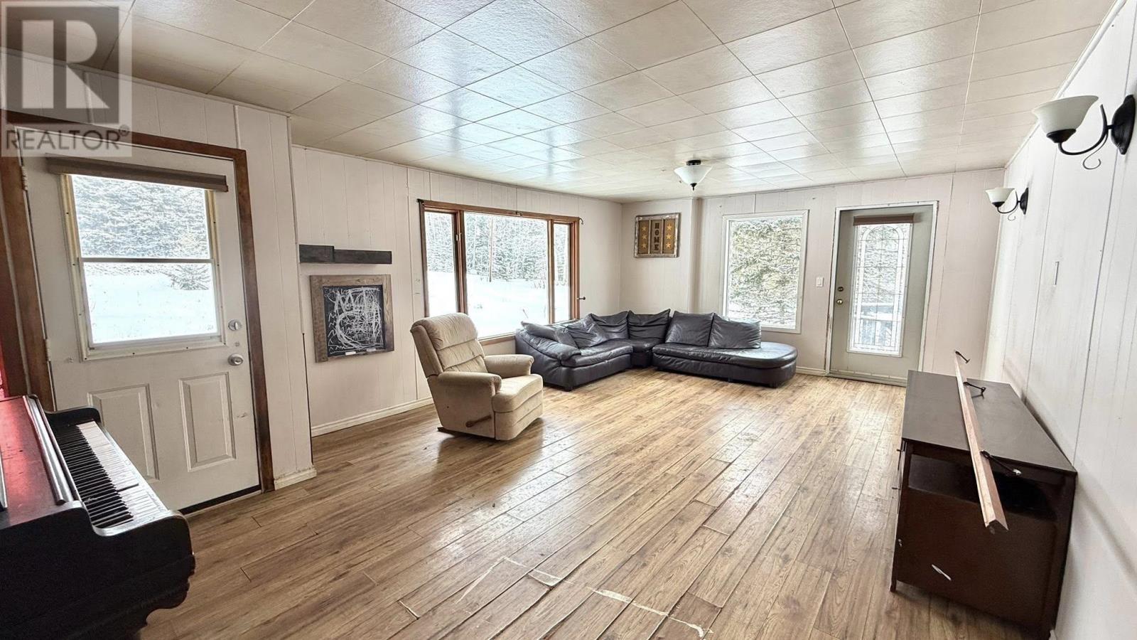 299 Cronk Rd, O'connor Township, Ontario  P0T 1W0 - Photo 5 - TB2600461