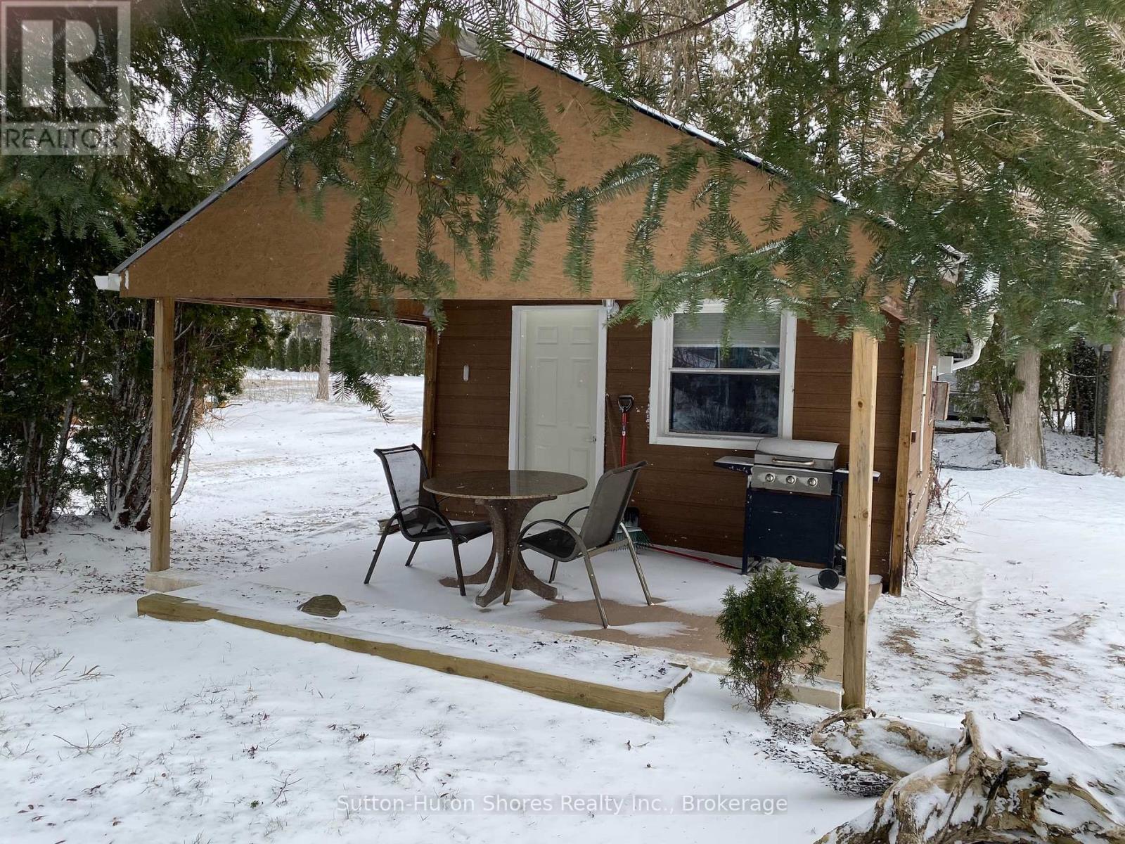 95 Mcvicar Street, Saugeen Shores, Ontario  N0H 2C0 - Photo 3 - X12888428