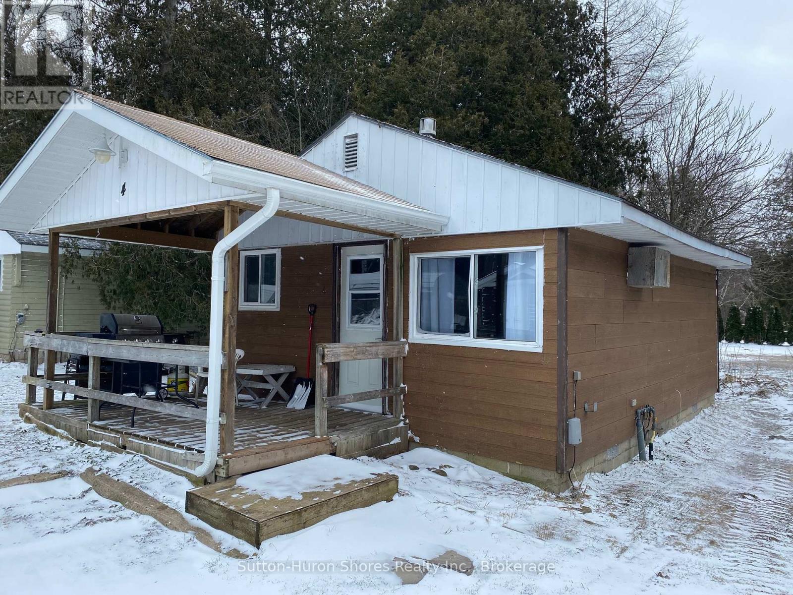 95 Mcvicar Street, Saugeen Shores, Ontario  N0H 2C0 - Photo 4 - X12888428