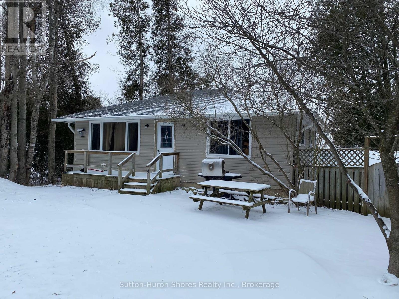 95 Mcvicar Street, Saugeen Shores, Ontario  N0H 2C0 - Photo 9 - X12888428