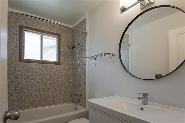 200 Rose Street, Steinbach, Manitoba  R5G 2E4 - Photo 5 - 202604824