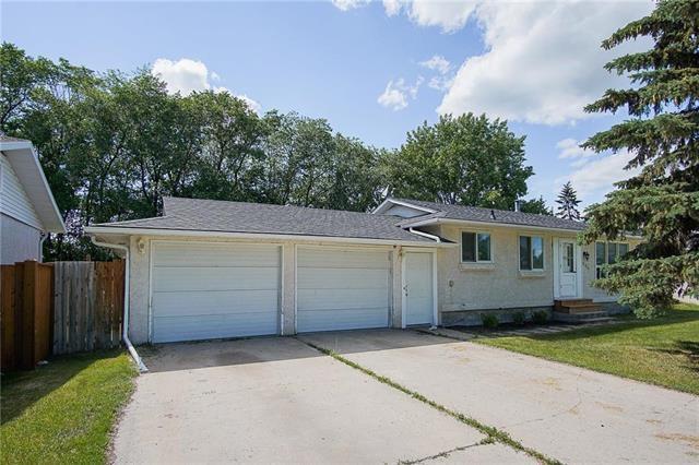 200 Rose Street, Steinbach, Manitoba  R5G 2E4 - Photo 1 - 202604824