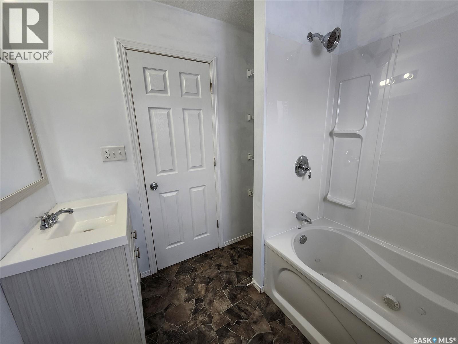 15 Walker Avenue, Yarbo, Saskatchewan  S0A 4V0 - Photo 16 - SK030610